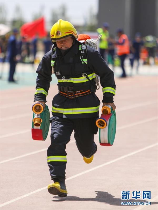 关于乒乓球邀请赛，庐州铁骑队与陇右海豚队读秒扳平，体能对抗拉满！年轻人站出来了的信息