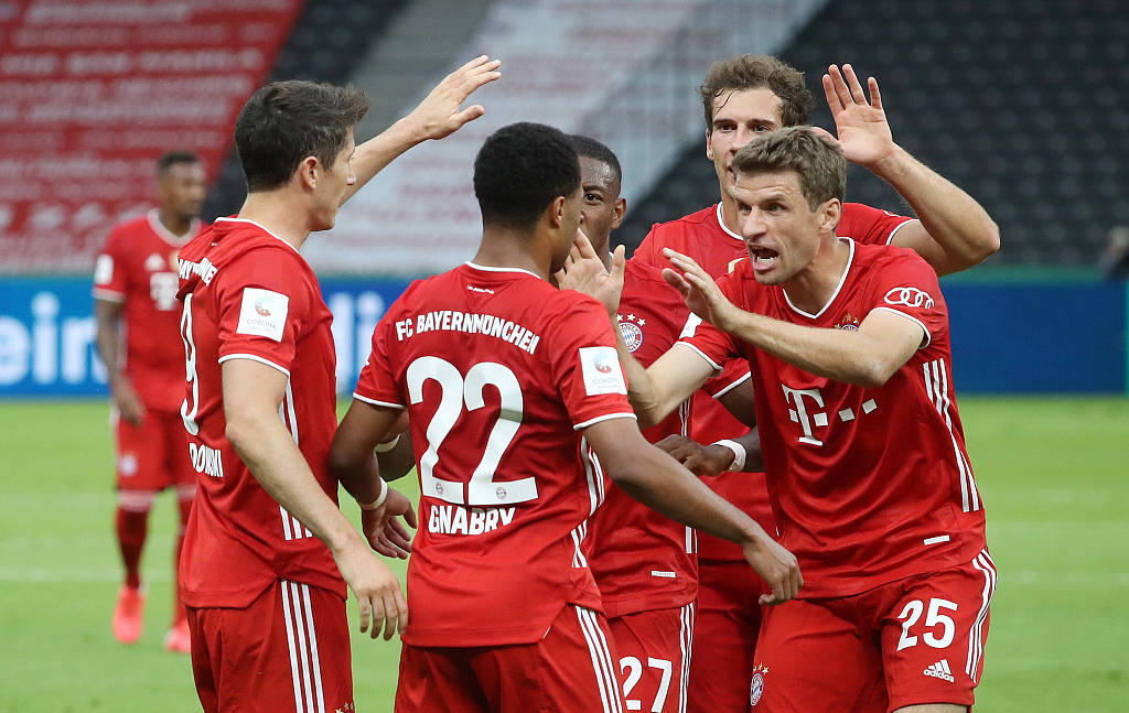 阿贾克斯训练开放日,清晨迎来里程碑引欢呼,德国杯在即,心理建设被强调(暗区突围阿贾克斯的帽子) 阿贾克斯训练开放日,清晨迎来里程碑引欢呼,德国杯在即,心理建设被强调(暗区突围阿贾克斯的帽子)