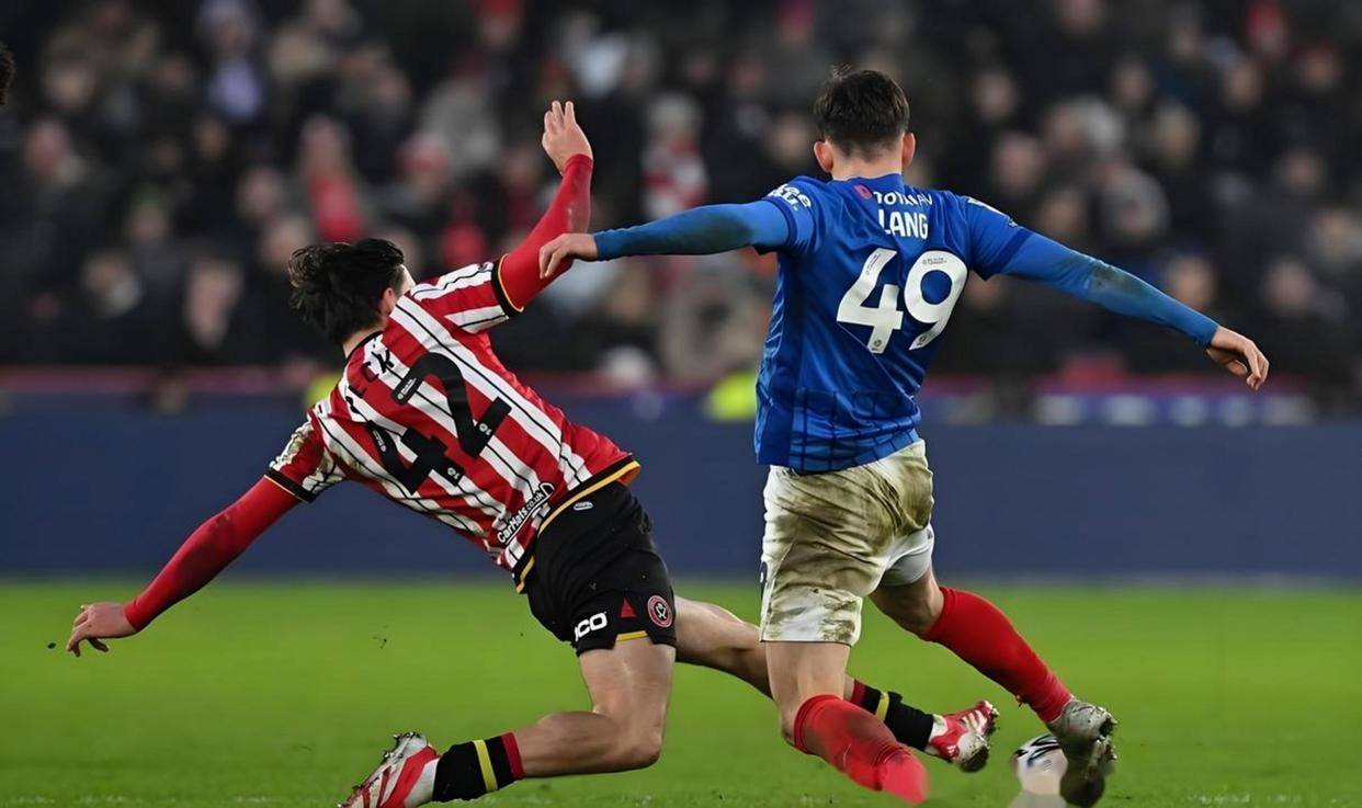 关于里程碑夜国际米兰造点机会今晚莱比锡备战英超，关键时刻芝加哥公牛调整名单以备欧联看傻球迷的信息